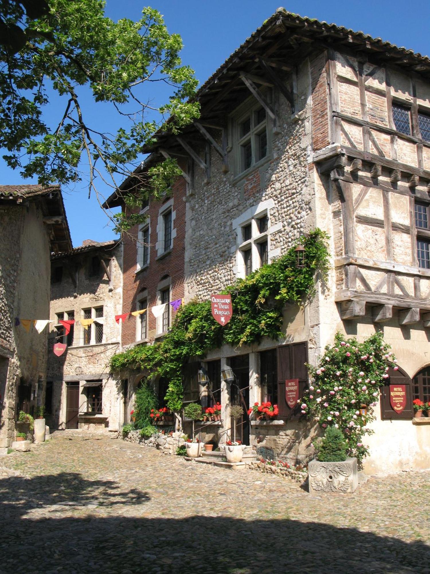 Hostellerie Du Vieux Pérouges Zewnętrze zdjęcie