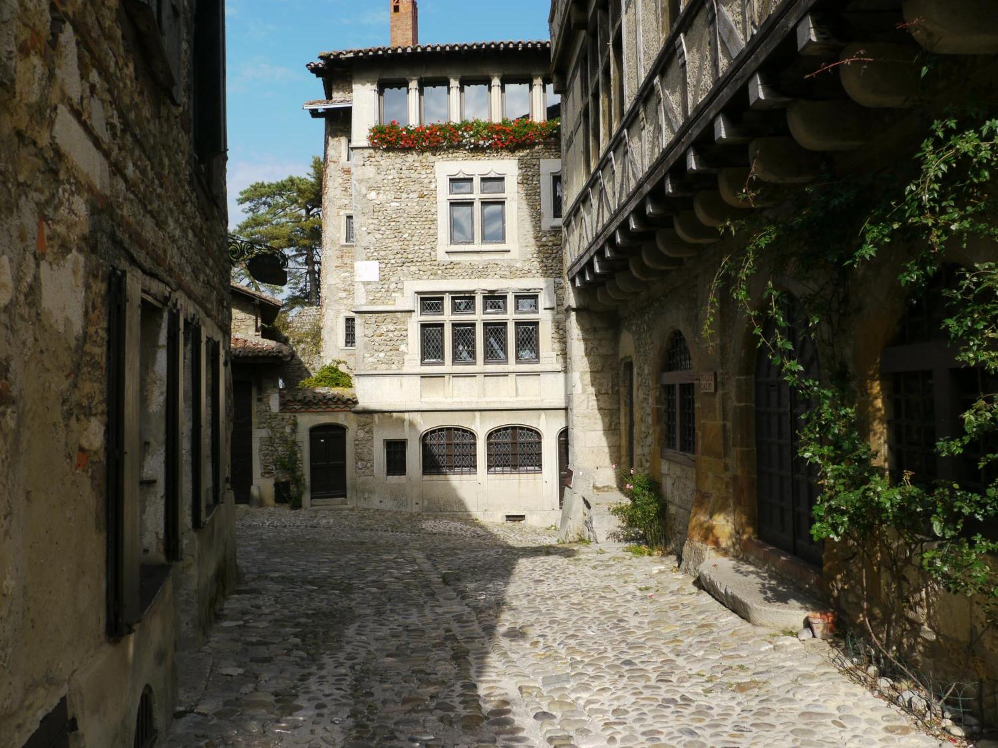 Hostellerie Du Vieux Pérouges Zewnętrze zdjęcie