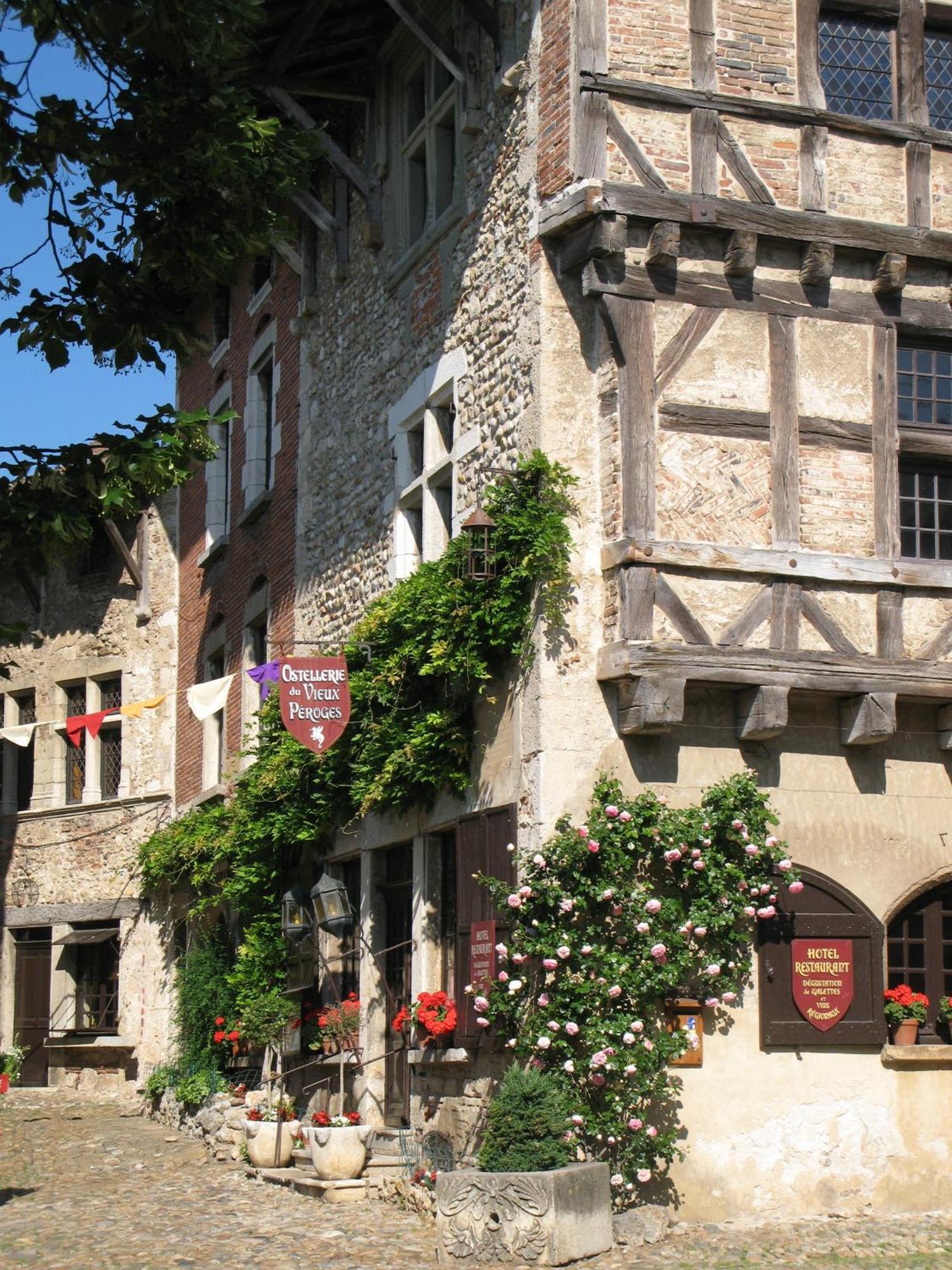 Hostellerie Du Vieux Pérouges Zewnętrze zdjęcie