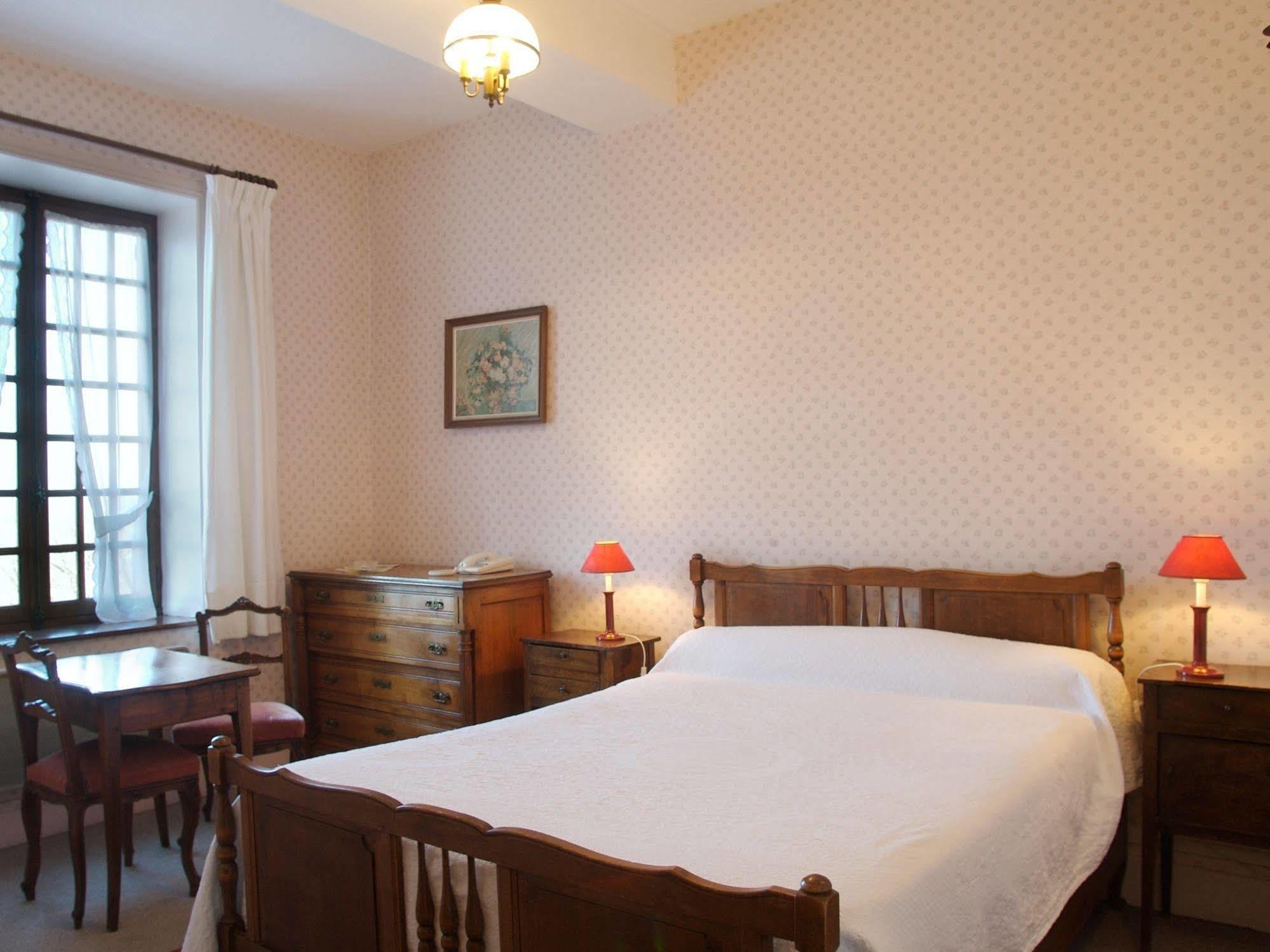 Hostellerie Du Vieux Pérouges Zewnętrze zdjęcie